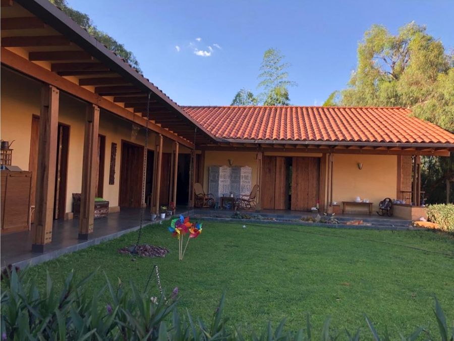 Stunning House - Casa en La Estrella